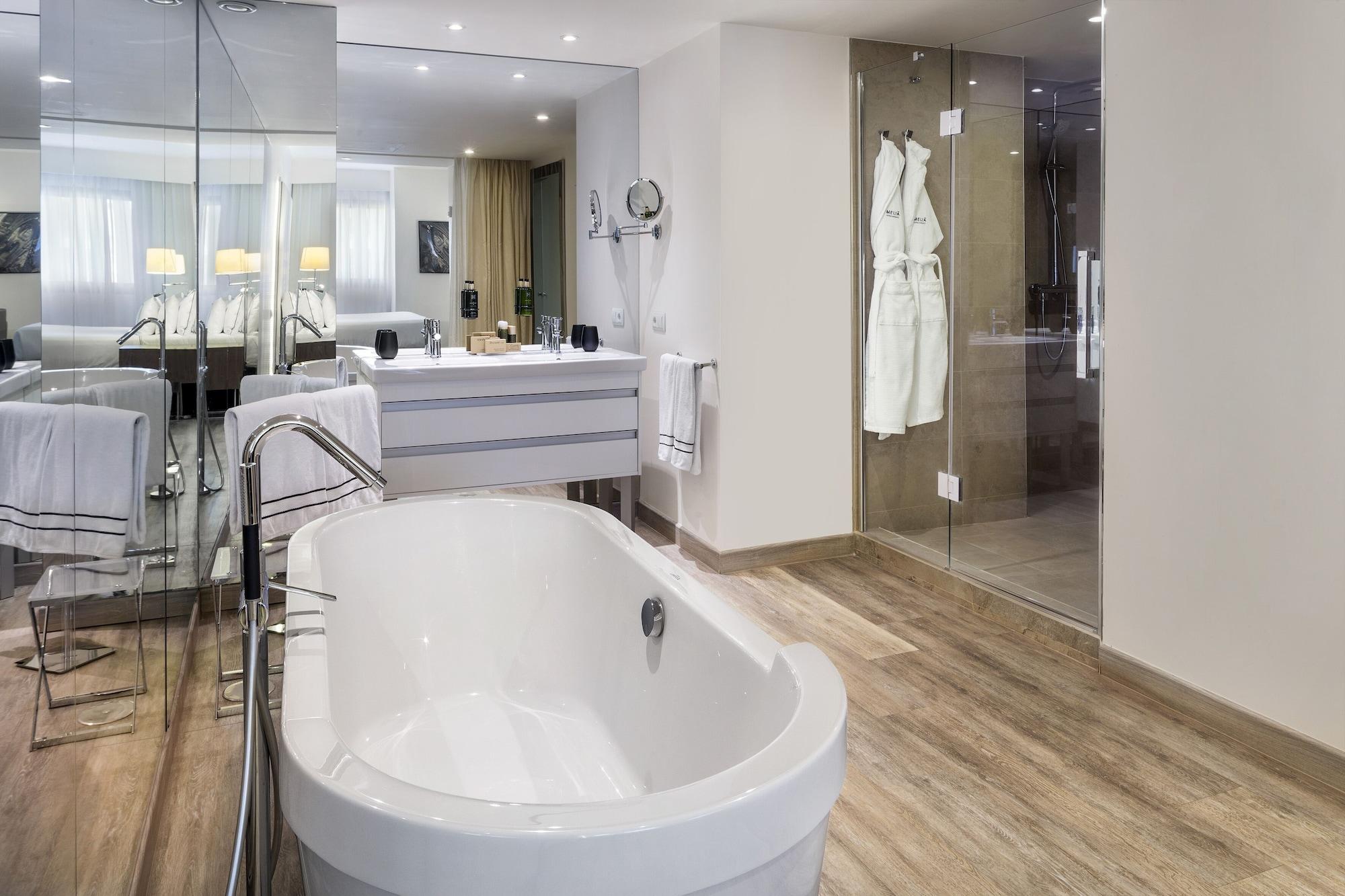 The Level Junior Suite,1234905365:JPEG