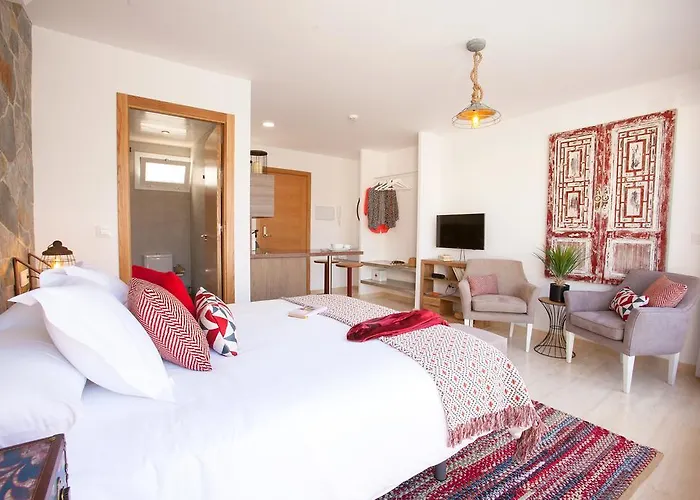 Hostly Mariana Hotel Seville